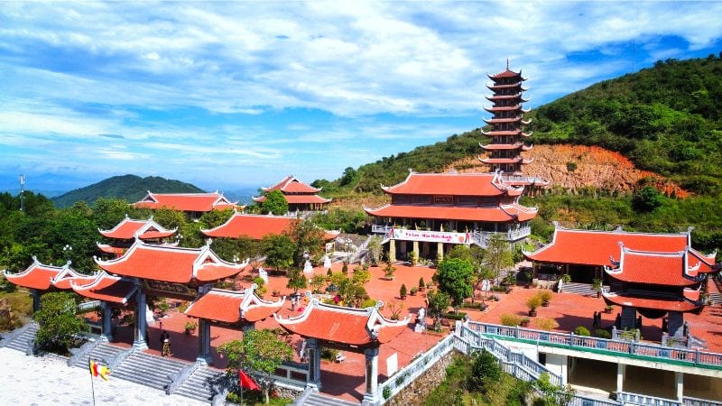 Chùa Đại Tuệ Nghệ An – Du Lịch Tâm Linh Núi Đại Huệ