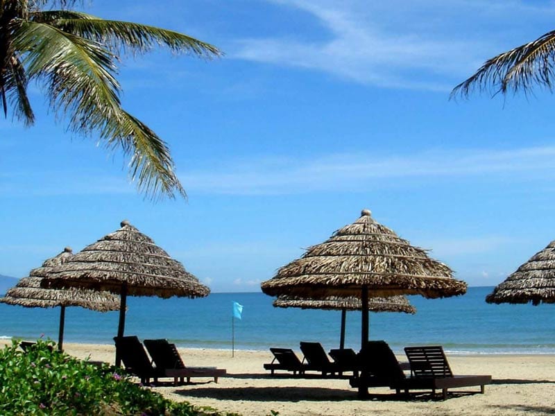 Bãi Lữ Hay Cửa Lò Đẹp Hơn? So Sánh Chi Tiết Để Chọn Điểm Đến Phù Hợp Nhất