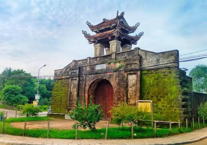 Cổng Thành Vinh Ở Đâu? Khám Phá Dấu Tích Thành Cổ Trên Đường Đào Tấn